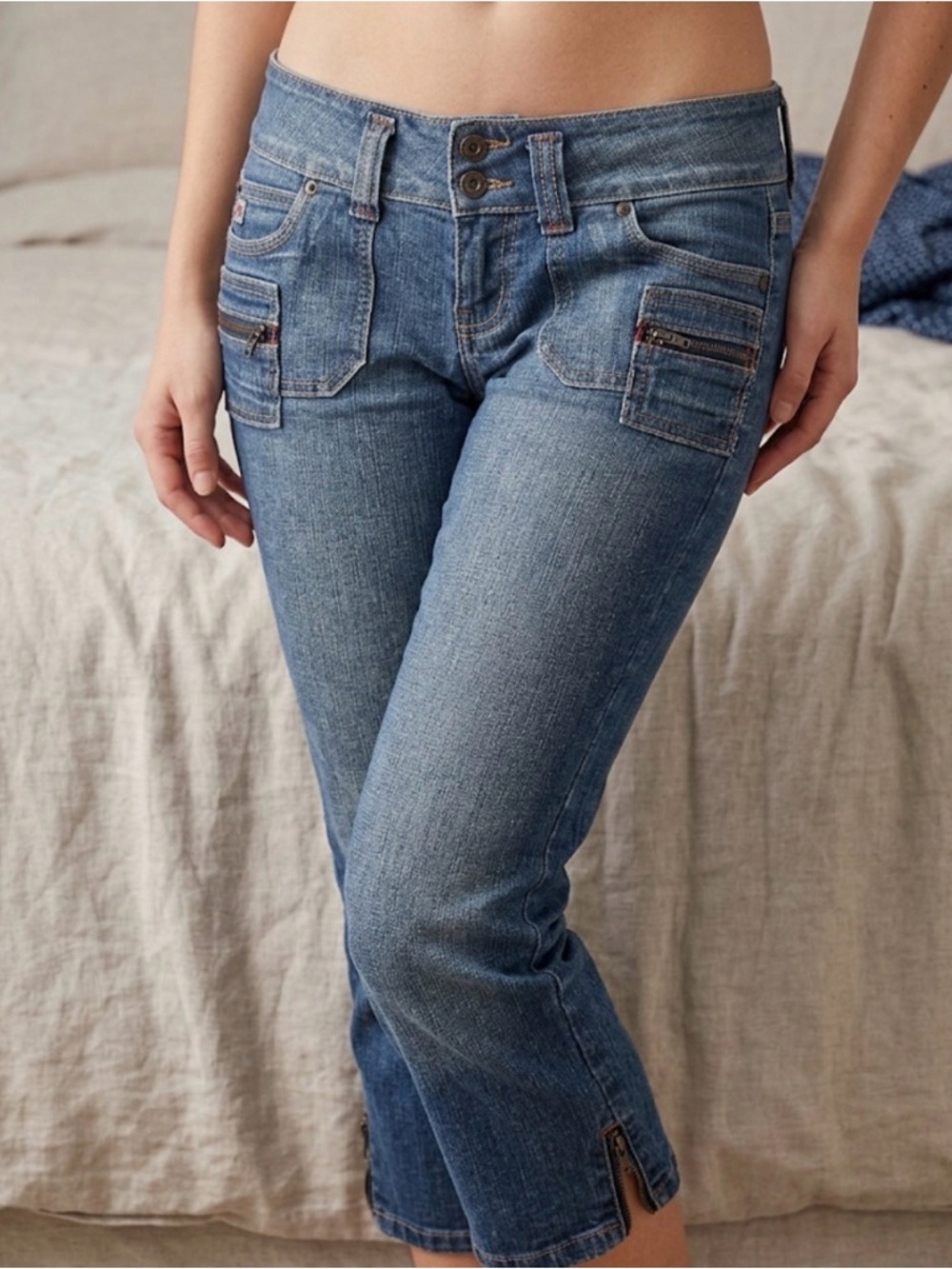Paris Blues blue jeans Size 7 Cropped Denim Capris